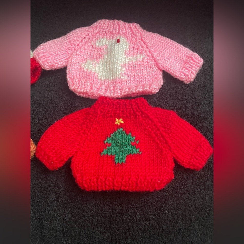 Set of Four Mini Festive Knit Sweaters for Dolls or stuffed bears - Picture 3 of 8